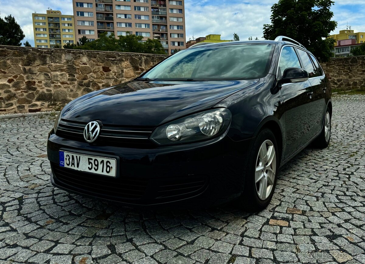 Volkswagen golf 6 1.6 TDI 77kw Servisní kniha
