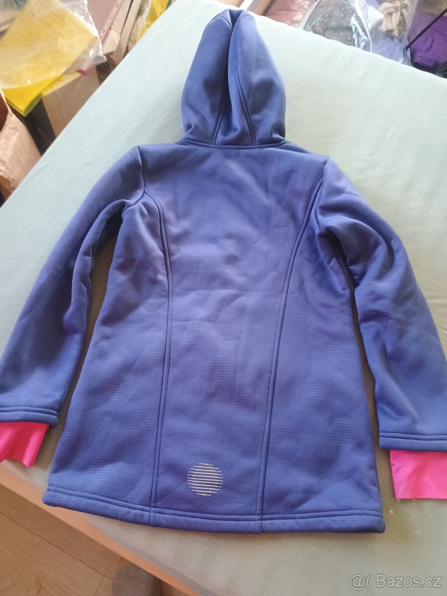 Softshellová bunda