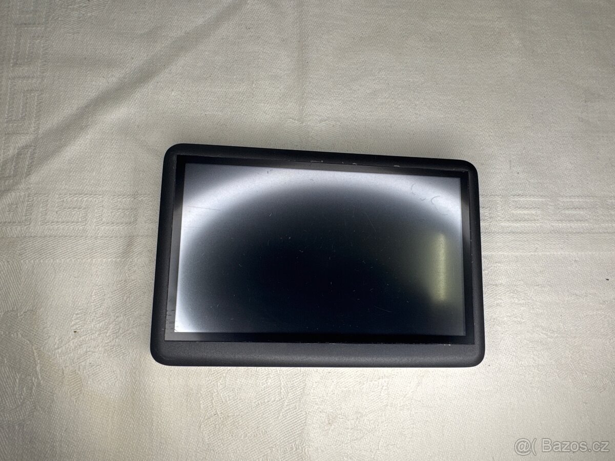 Explay M22 – přehrávač 8GB bez příslušenství