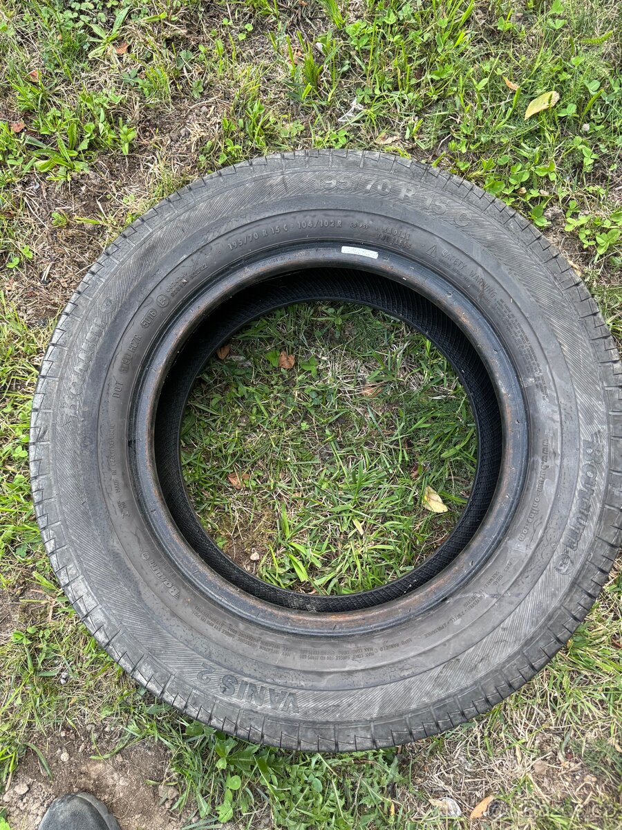 Kusovka Barum Vanis 2 195/70 r15 c