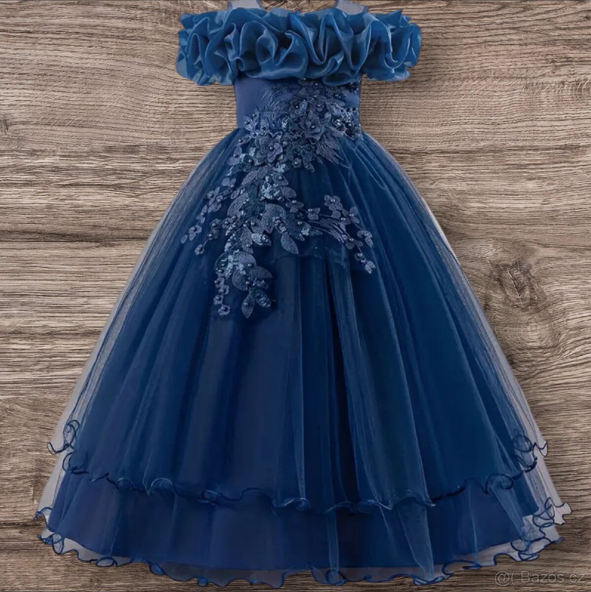 Nádherné nové šatičky