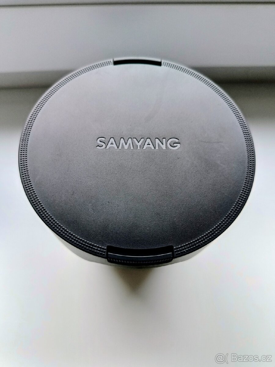 Samyang 14mm pro nikon. Manualni ostreni.