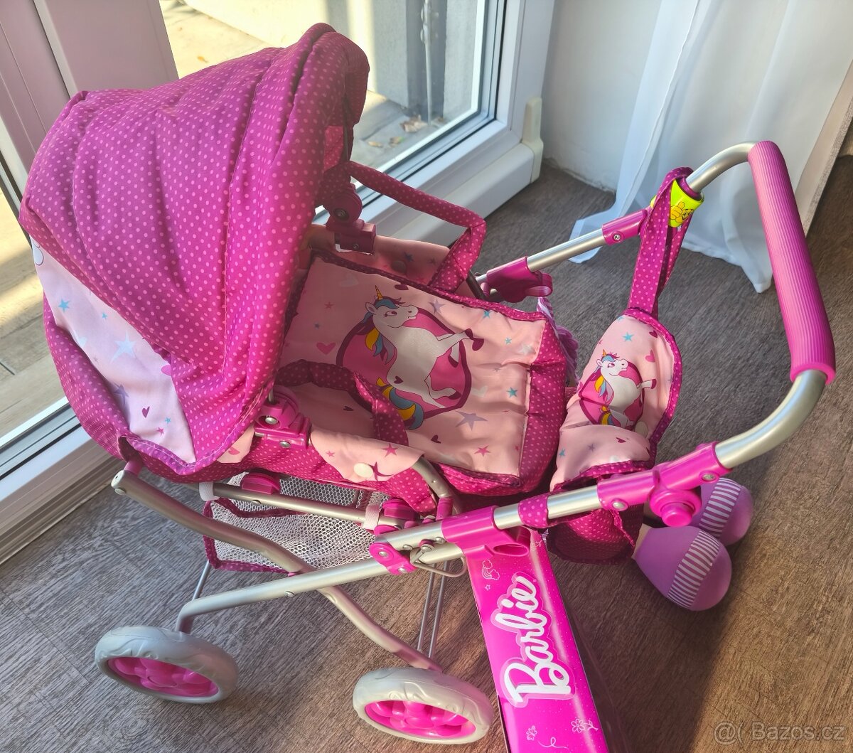 Kočárek a Barbie