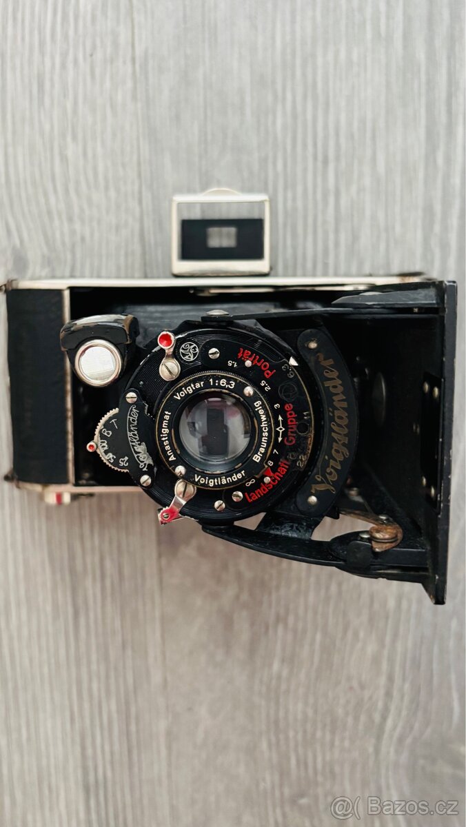 Historický fotoaparát Voigtländer