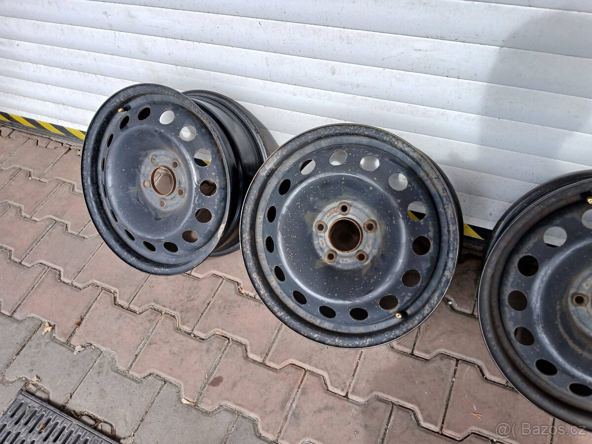 SADA DISKŮ FIAT 500X ORIGO R16"