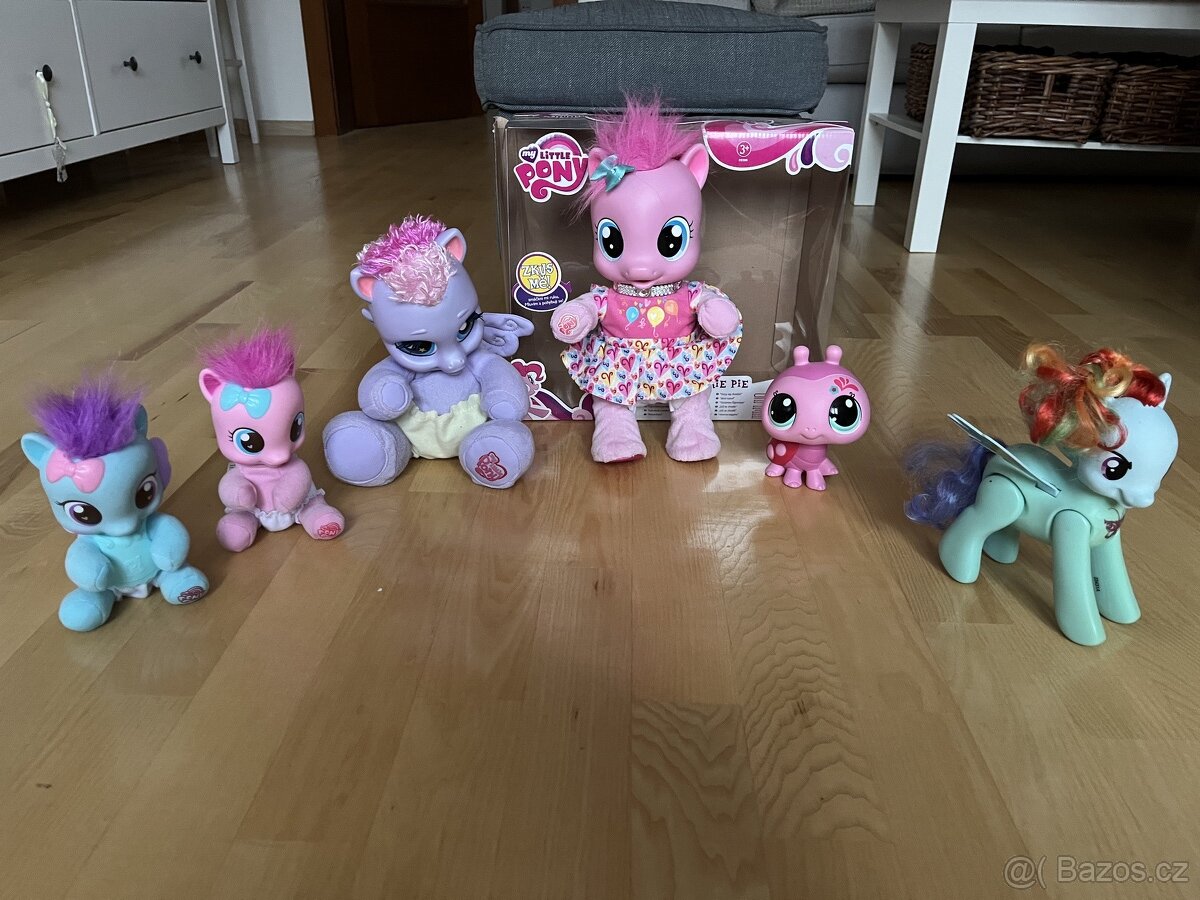 My Little Pony hrající