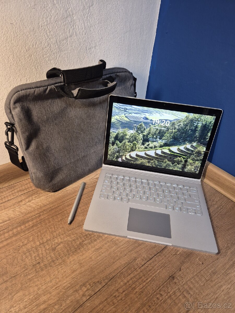 Microsoft Surface Book 3 - i7, gtx 1650, 16gb ram, 2V1