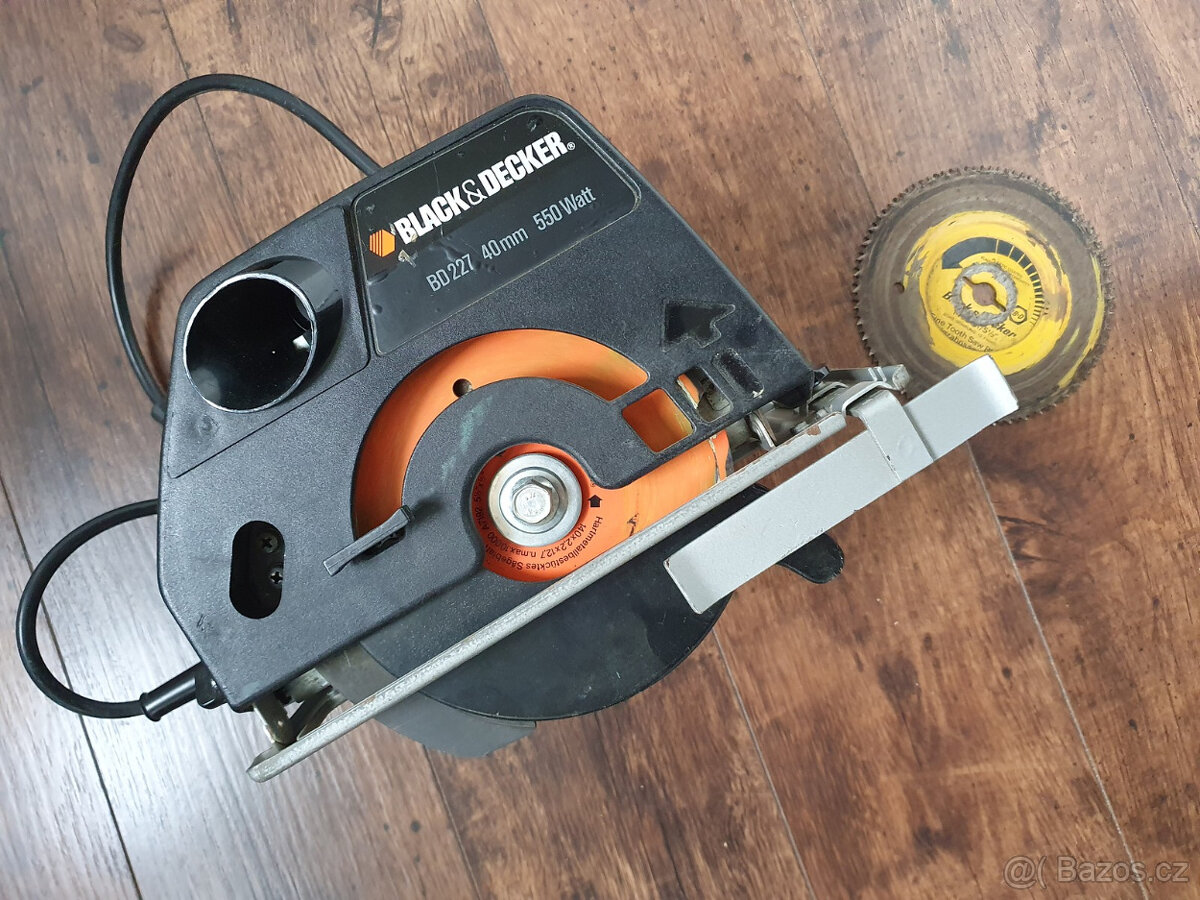 Ruční kotoučová pila Black & Decker, kotouč 140 mm