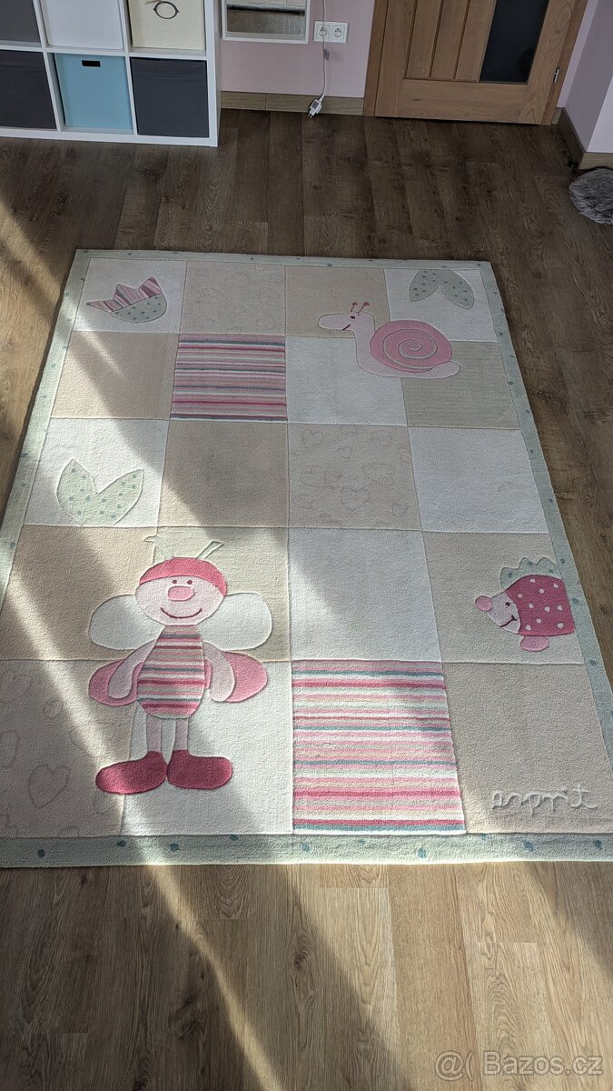 Dívčí koberec Esprit