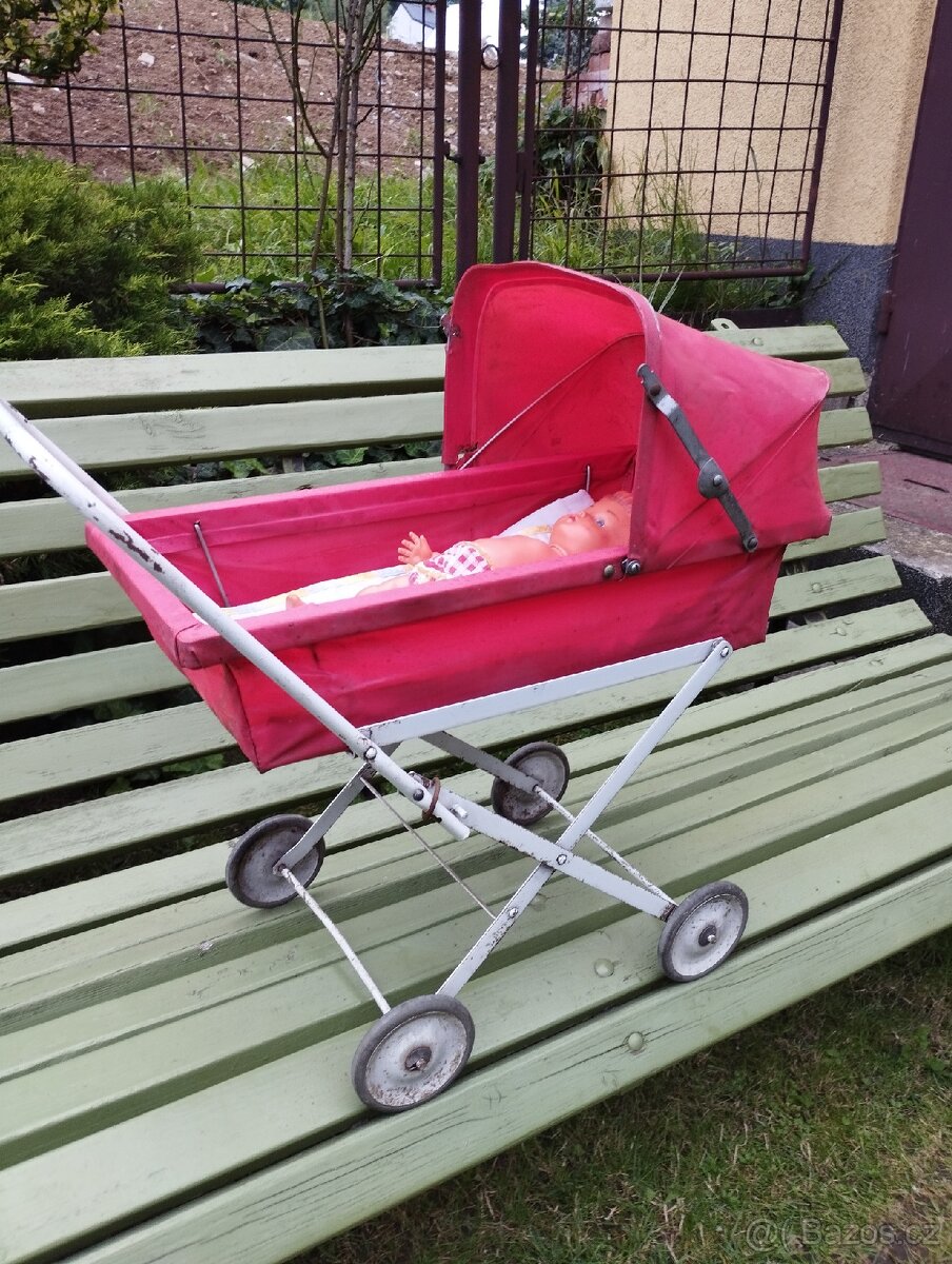 Retro kočárek cca 80 let