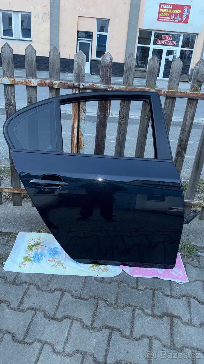 BMW e60 dveře zadní