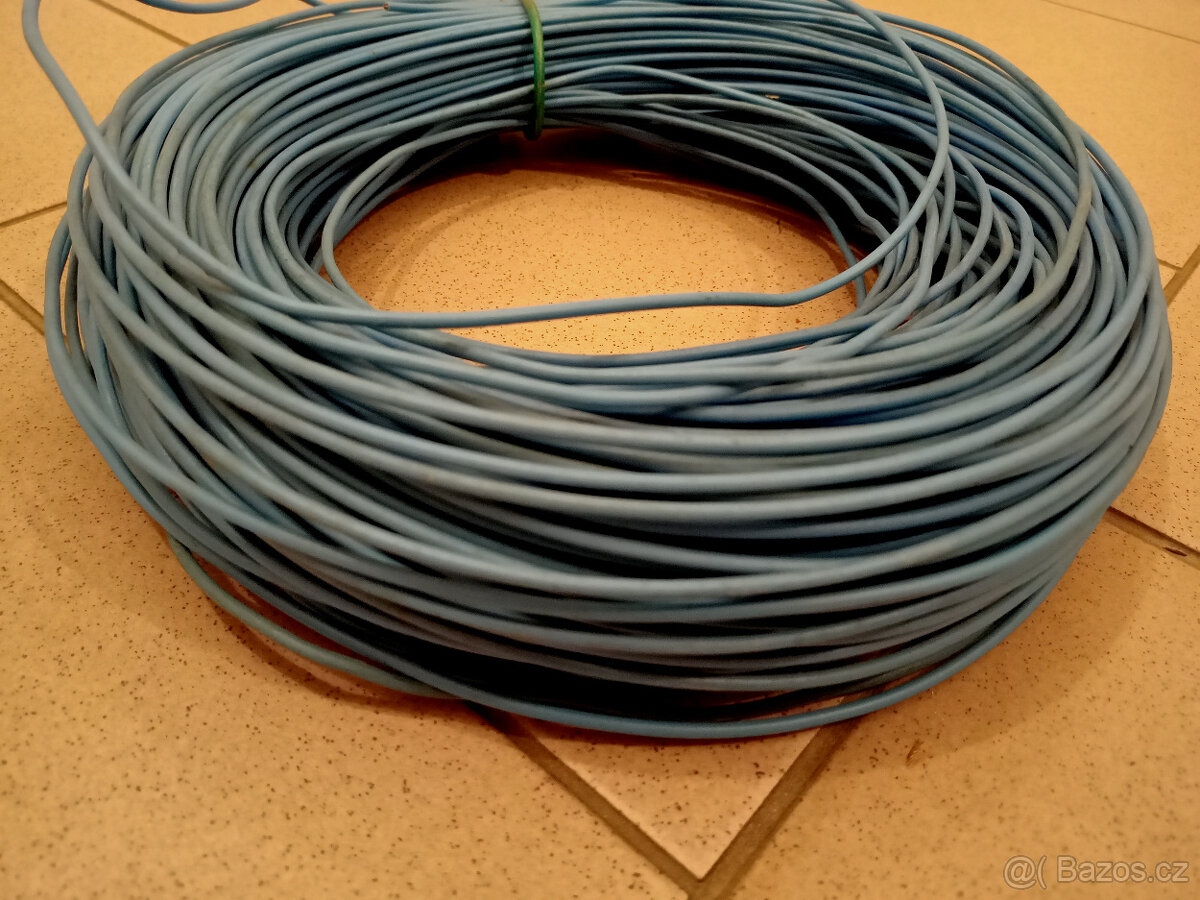 Elektroinstalační materiál
