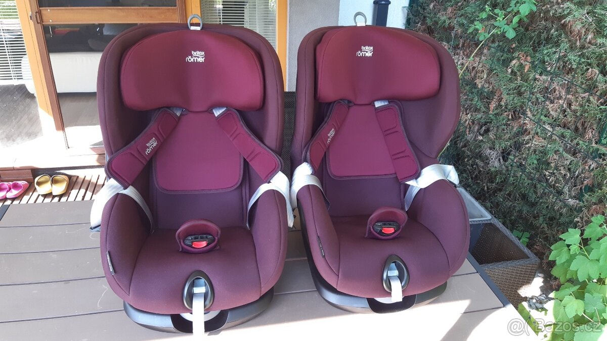 Britax Römer Trifix 2 i-Size Burgundy Red