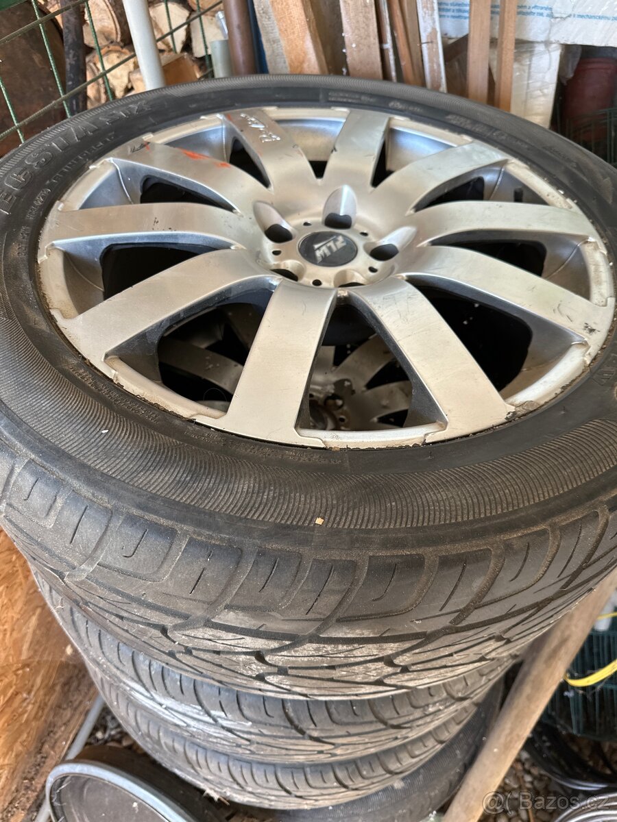 Pneu letni 295/45 R20 114W