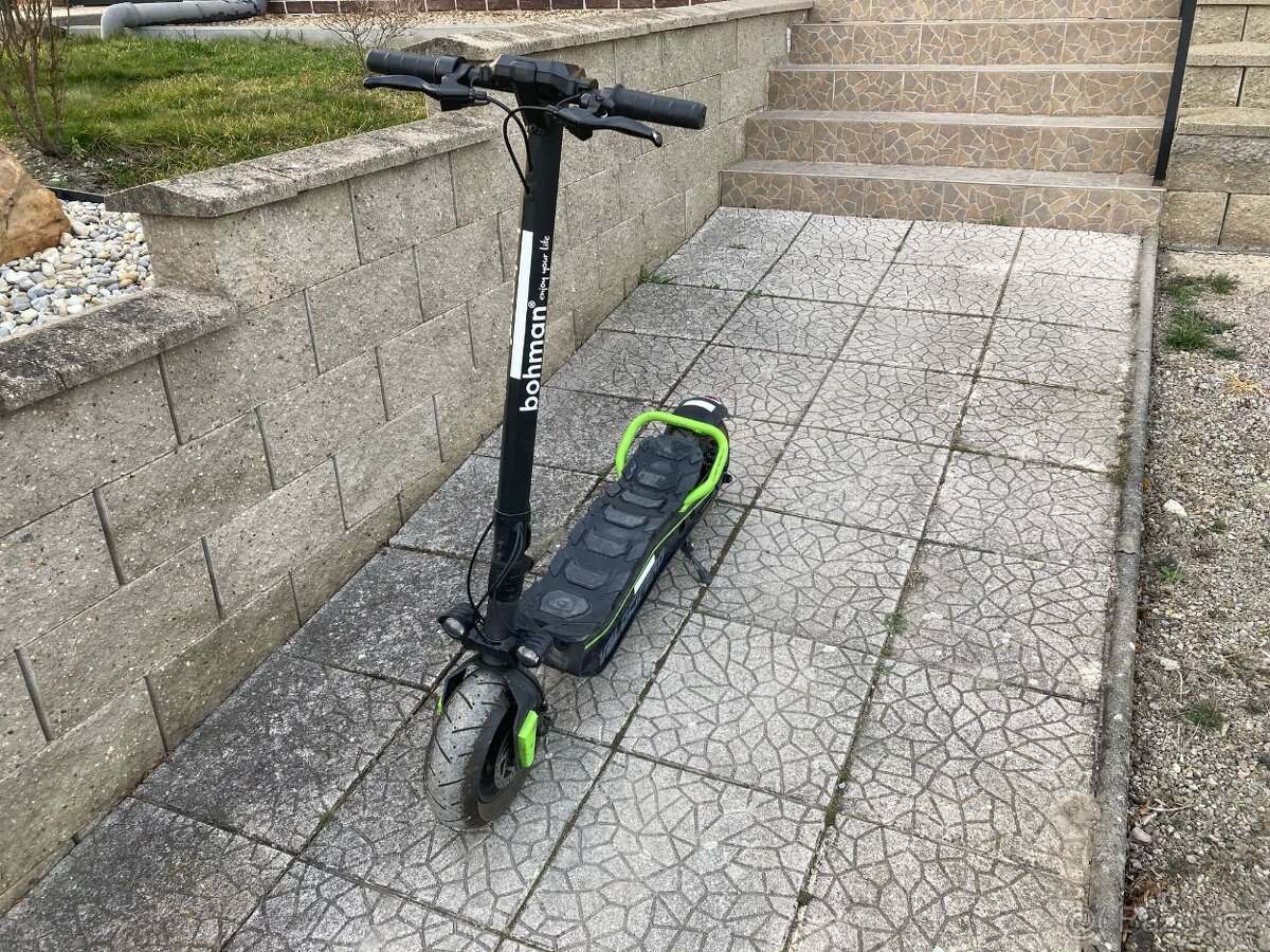 Elektrokoloběžka