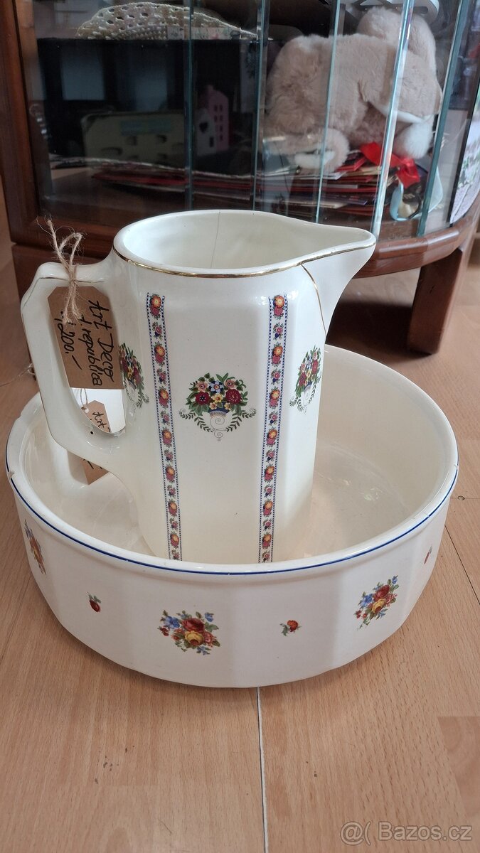 Džbán a mísa souprava na umývání Art Deco