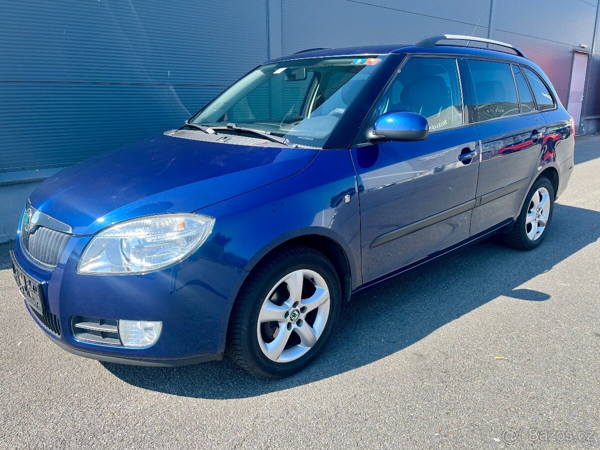 Škoda Fabia Combi 1.4i 16V 63kw VÝHŘEV Senzory TEMPOMAT