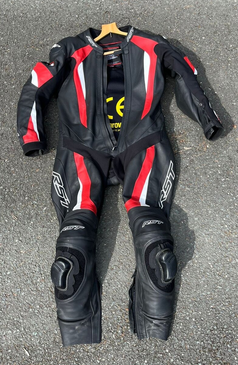 Motorkářská kombinéza RST pánská