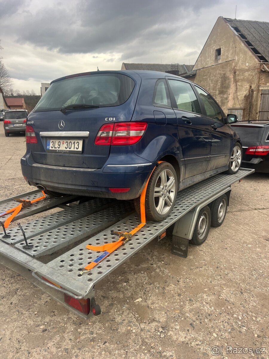 Dily Mercedes B class b200 w245 b180 2.0cdi Automat najeto 1