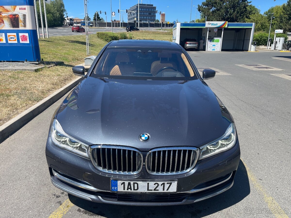 BMW 740xDrive 3.0 diesel TOP STAV, Individual