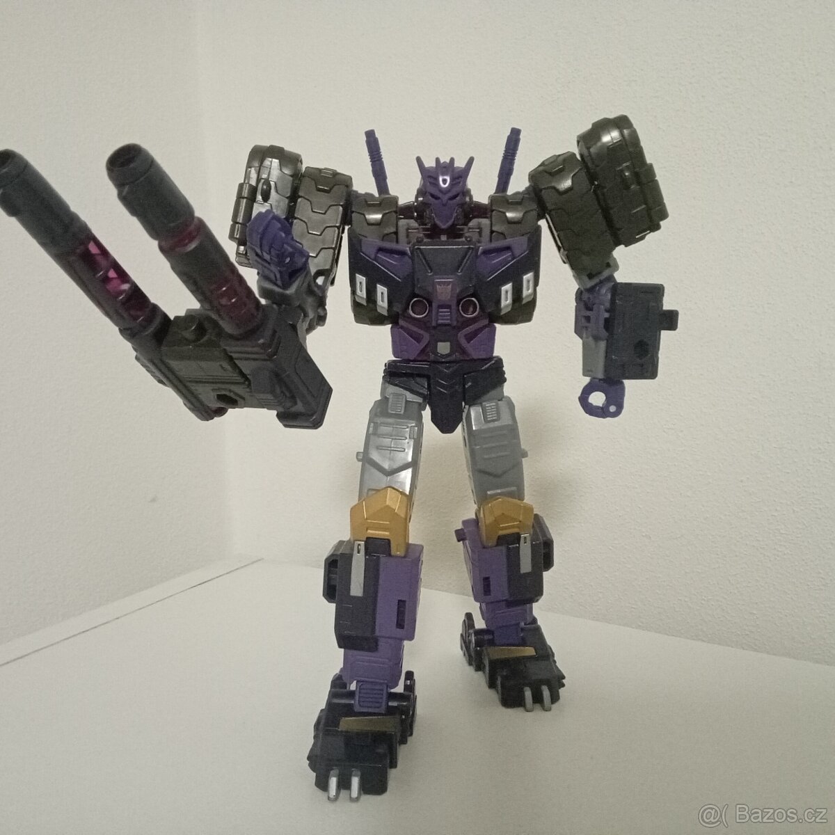 Transformers Legacy Evolution Voyager Class Tarn