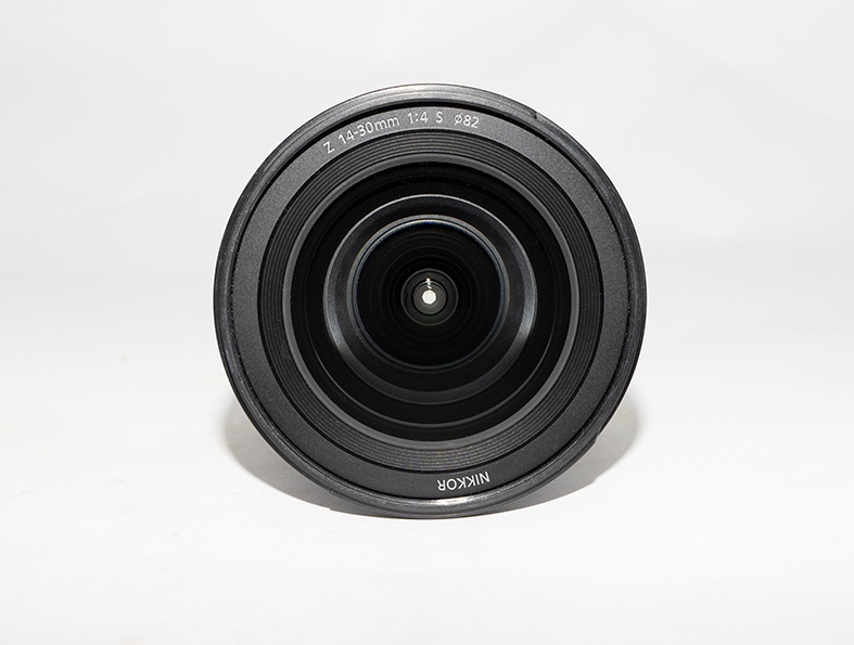 Prodám zoom objektiv Nikon 14/30 4S pro bezzrcadlovky Nikon