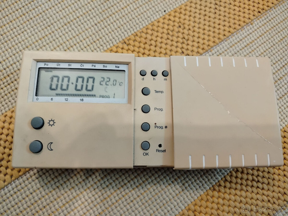 REZERVACE - Prostorový termostat SALUS 091 drátový