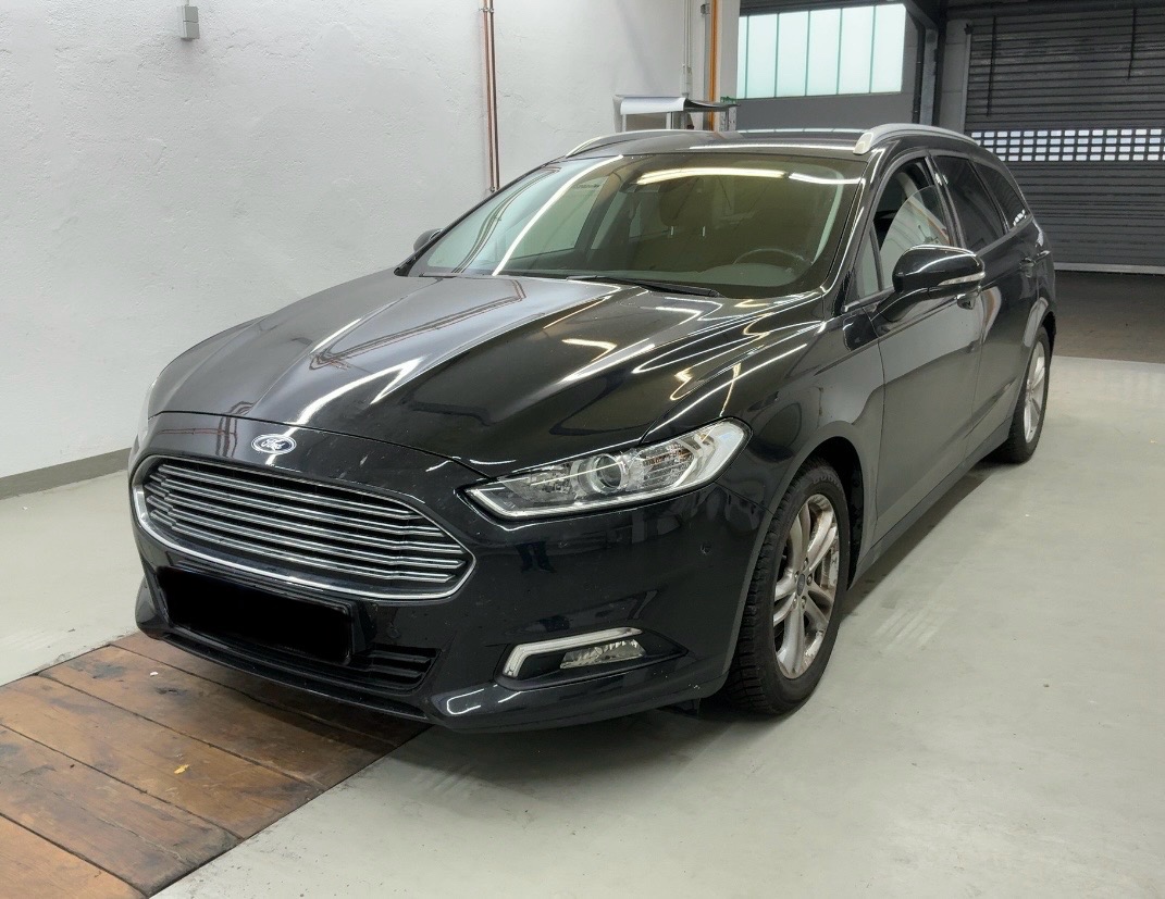Ford Mondeo kombi 1.5 Ecoboost 121kw—2018—manuál—150.000km