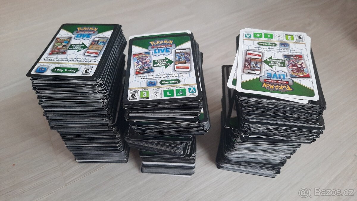 Pokémon karty s kódy cca 1500 ks