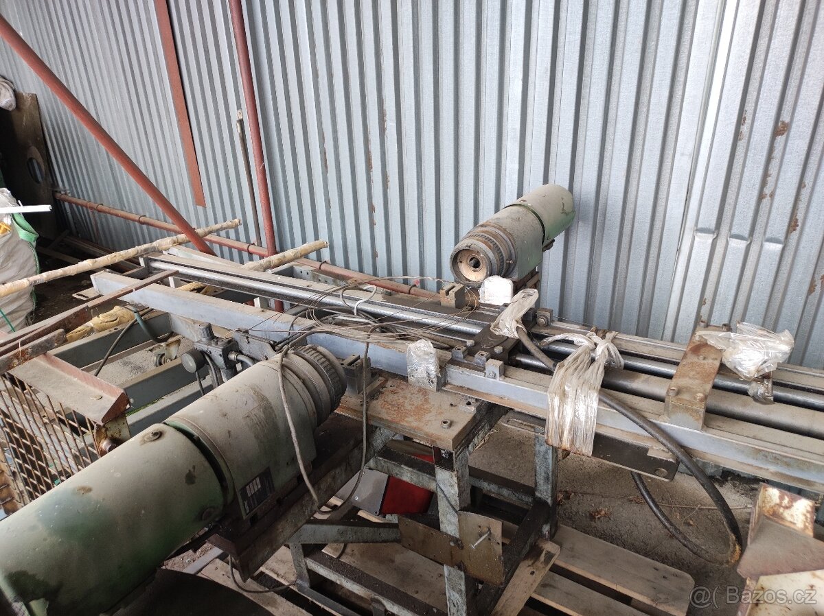 Nytovací stroj BalTec RNE 281