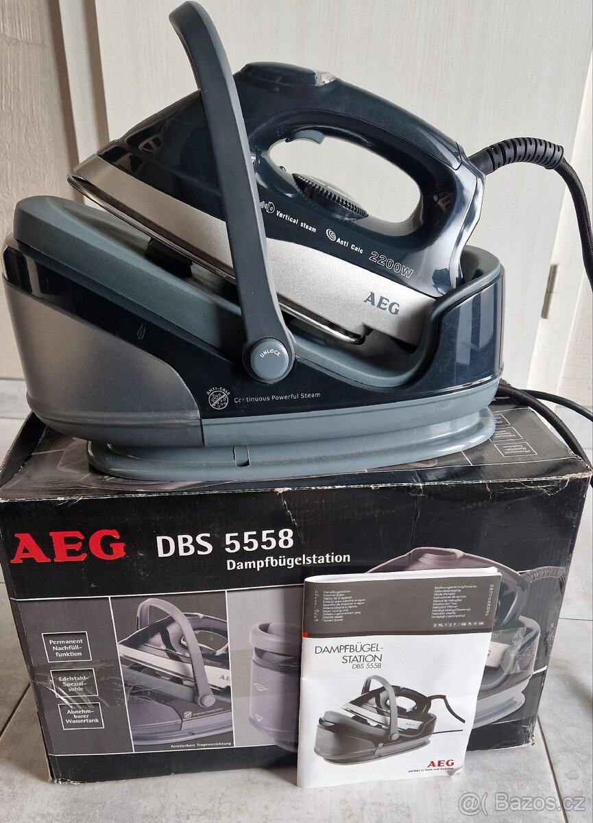 Napařovací žehlička AEG DBS 5558

