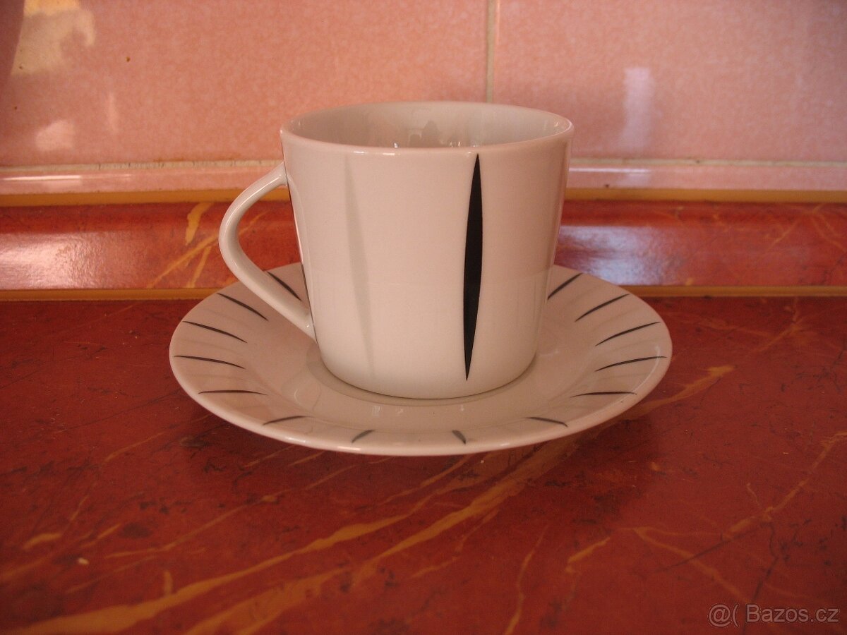 Porcelánové nepoužívané kávové (čajové) soupravy.