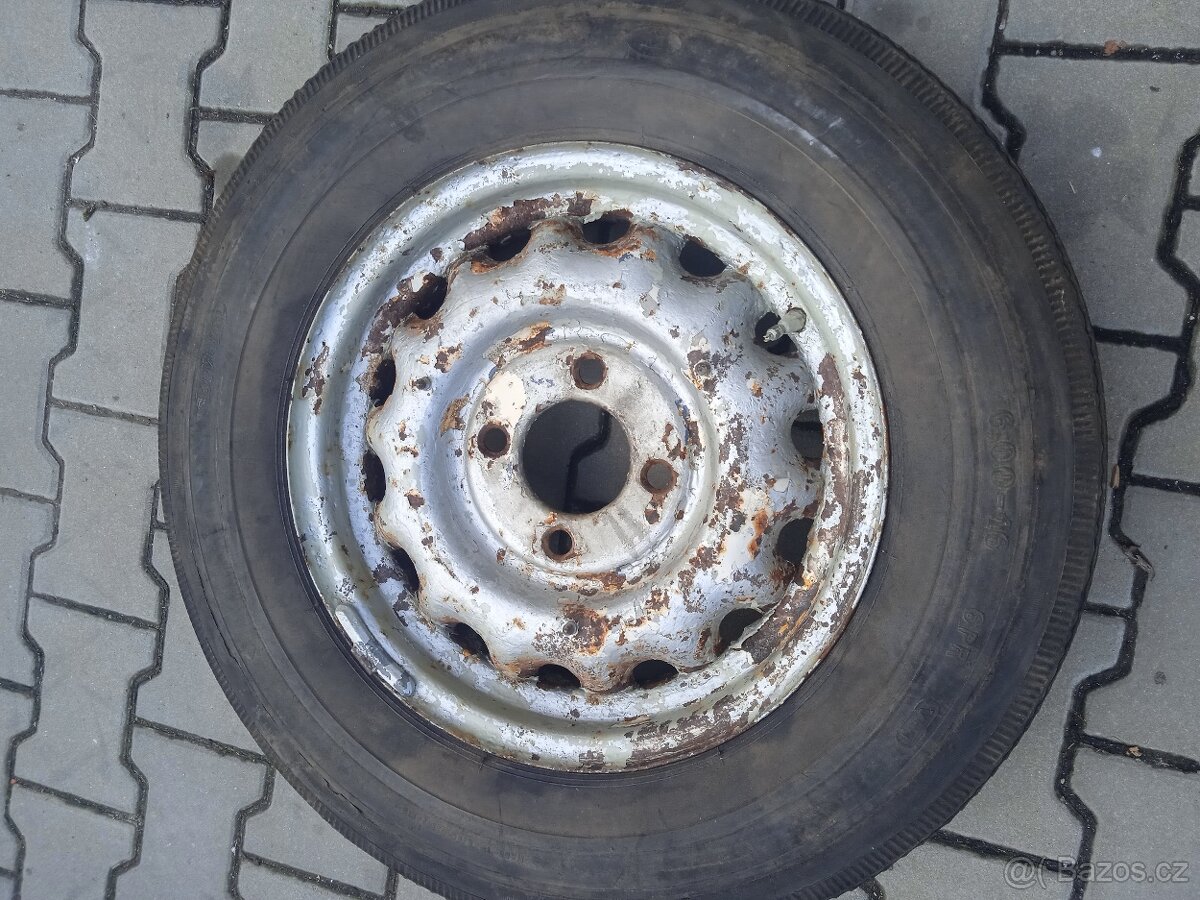 Kolo Octavia,Spartak 6,00-16