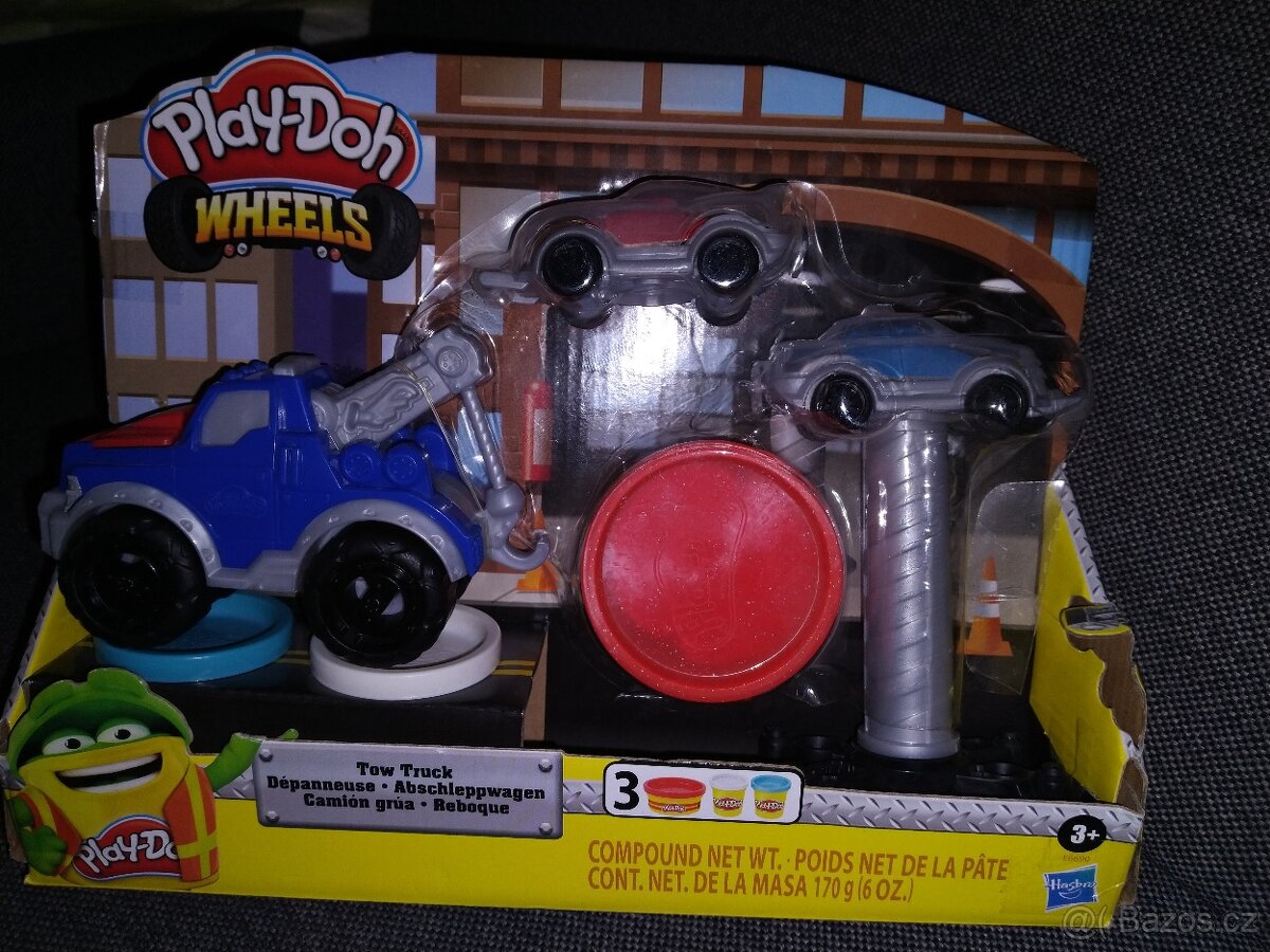 Play-Doh Odtahový vůz včetně Metalické hmoty -nové