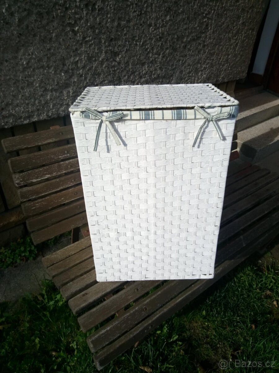 Koš na prádlo bílý h. 34, š.44, v.65 nový