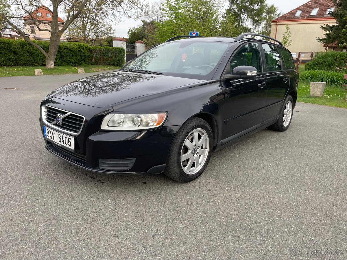 Volvo V50 2.0D, 100 kW, manuál, kůže, motor KO, 170 000 km