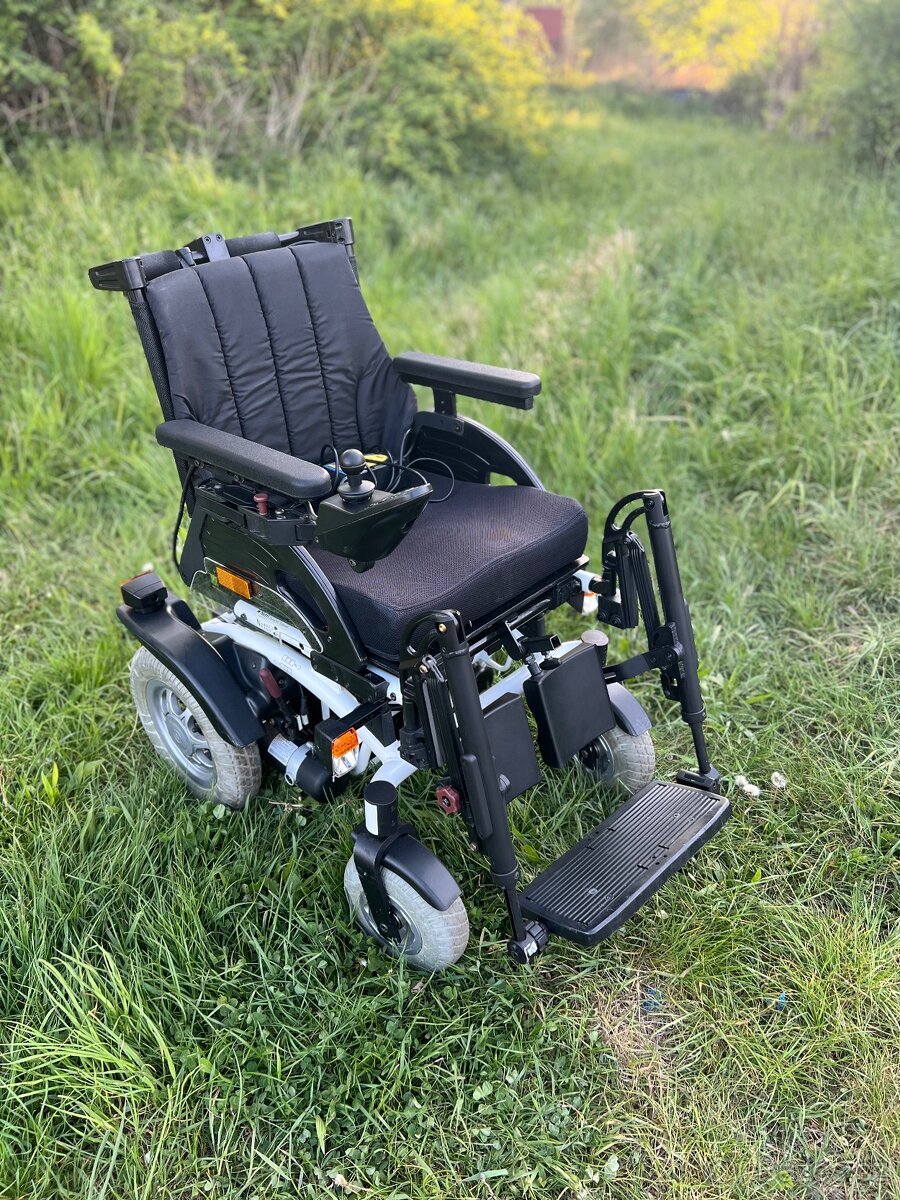 Elektrický invalidní vozík Netti