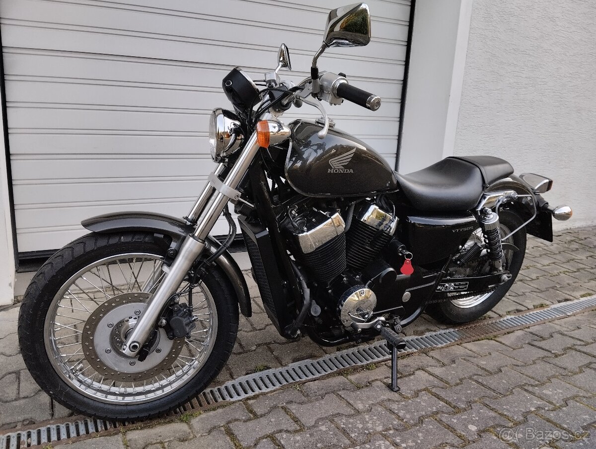 Honda VT750 S