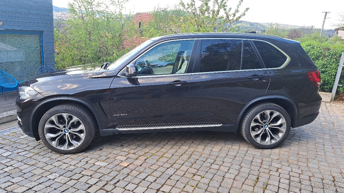 BMW X5 F15 3.0D.R.V.2014,7 MÍST, ČR,PO SERVISETOP