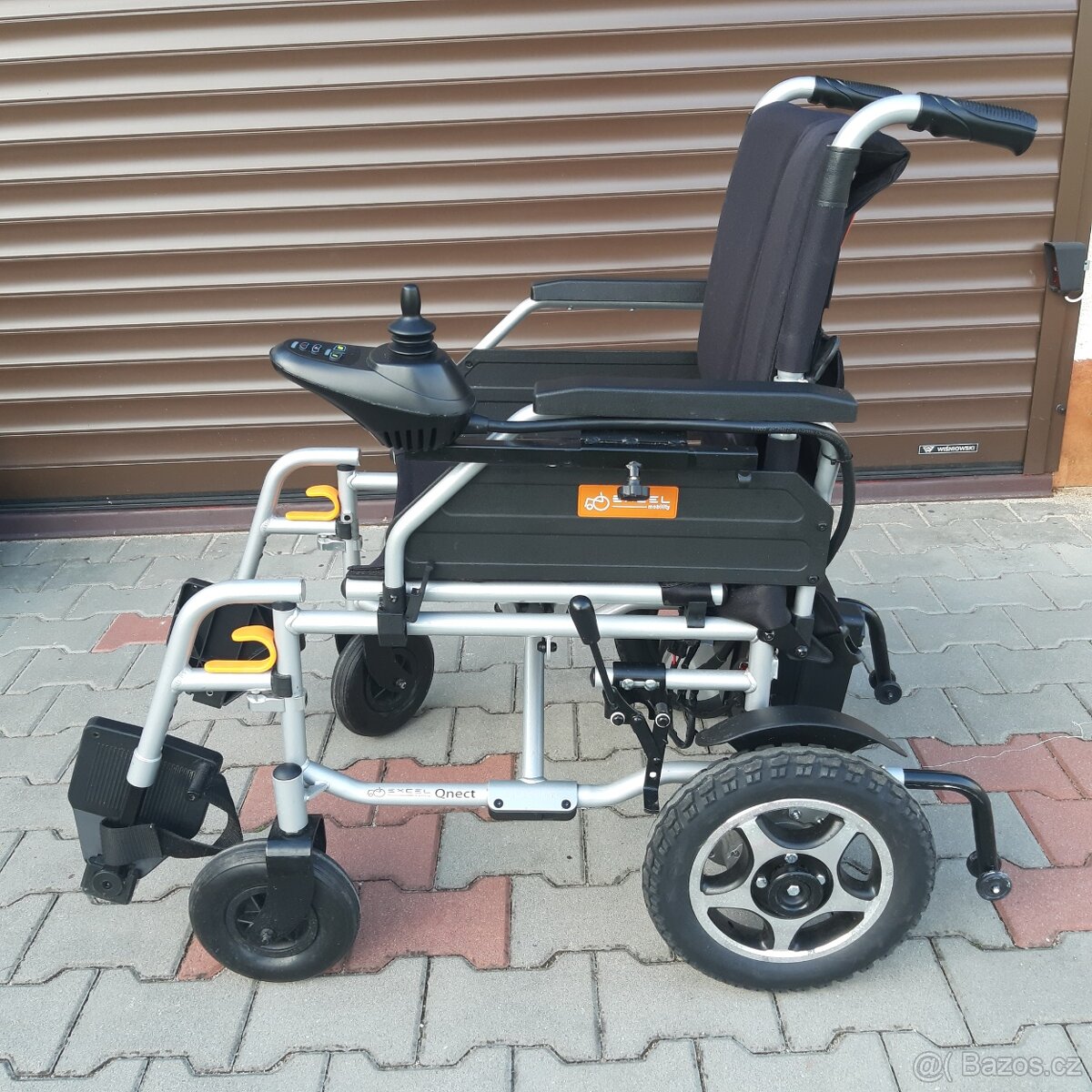 Elektrický invalidní vozík. Prodám