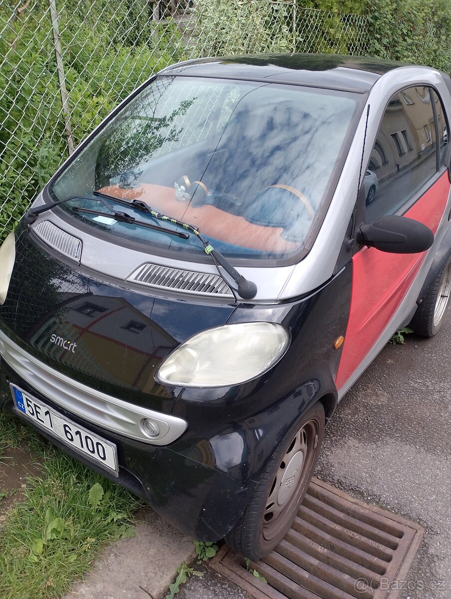 Smart fortwo- STK na dva roky (únor 2027)