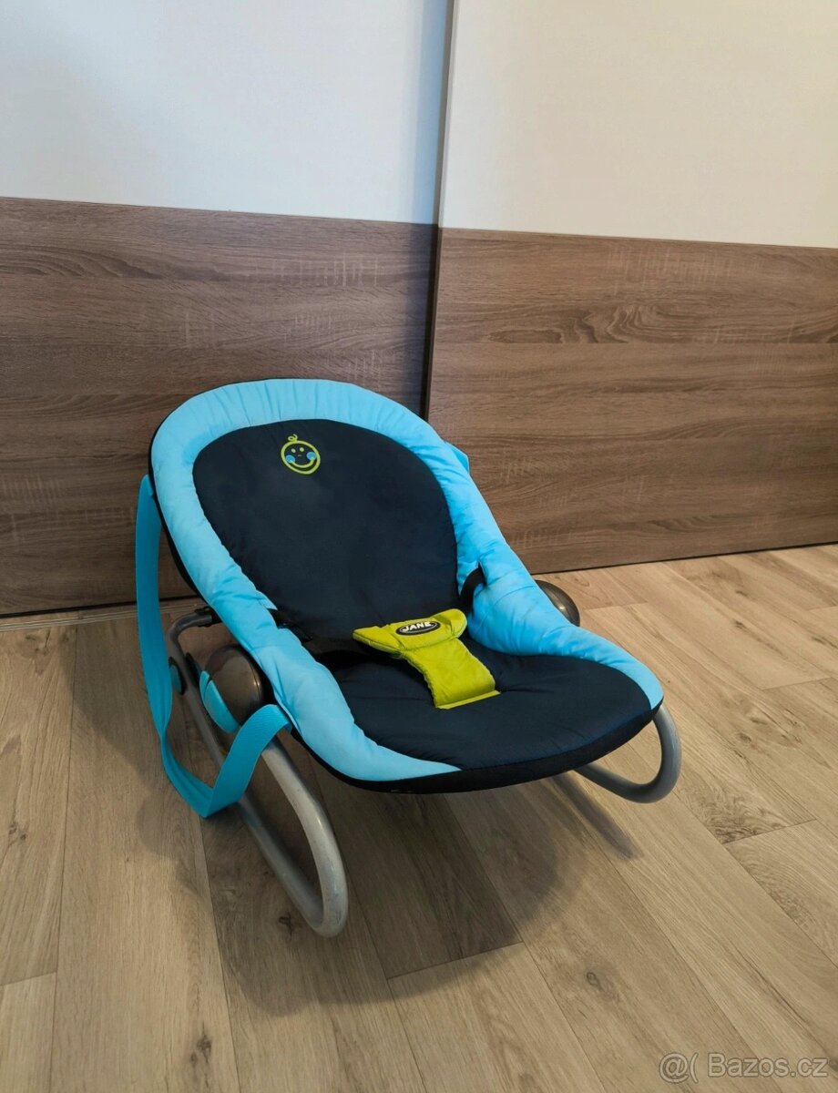 Houpací křeslo pro miminko