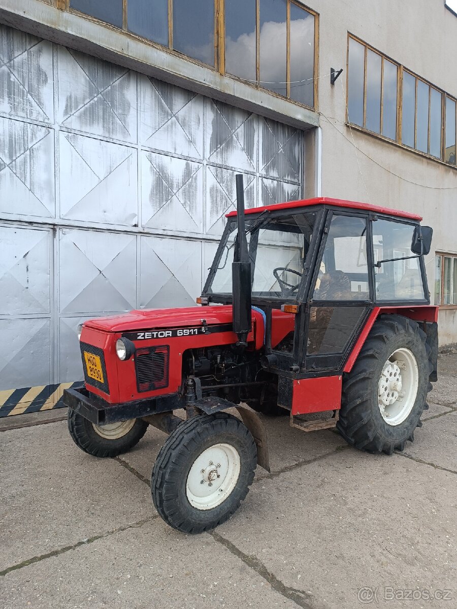 Zetor 6911