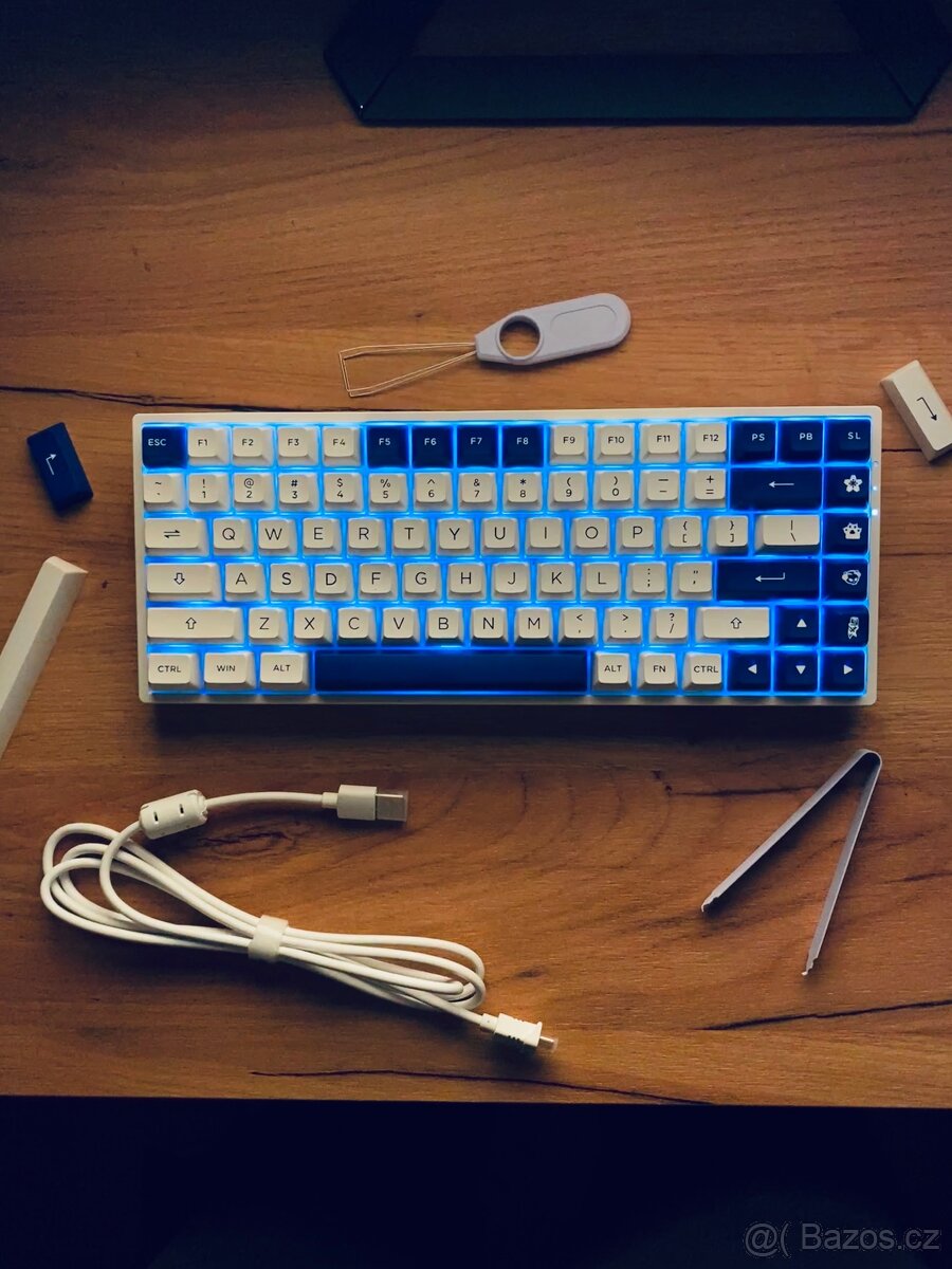 Akko 3048b (Plus V3 cream yellow. US)
