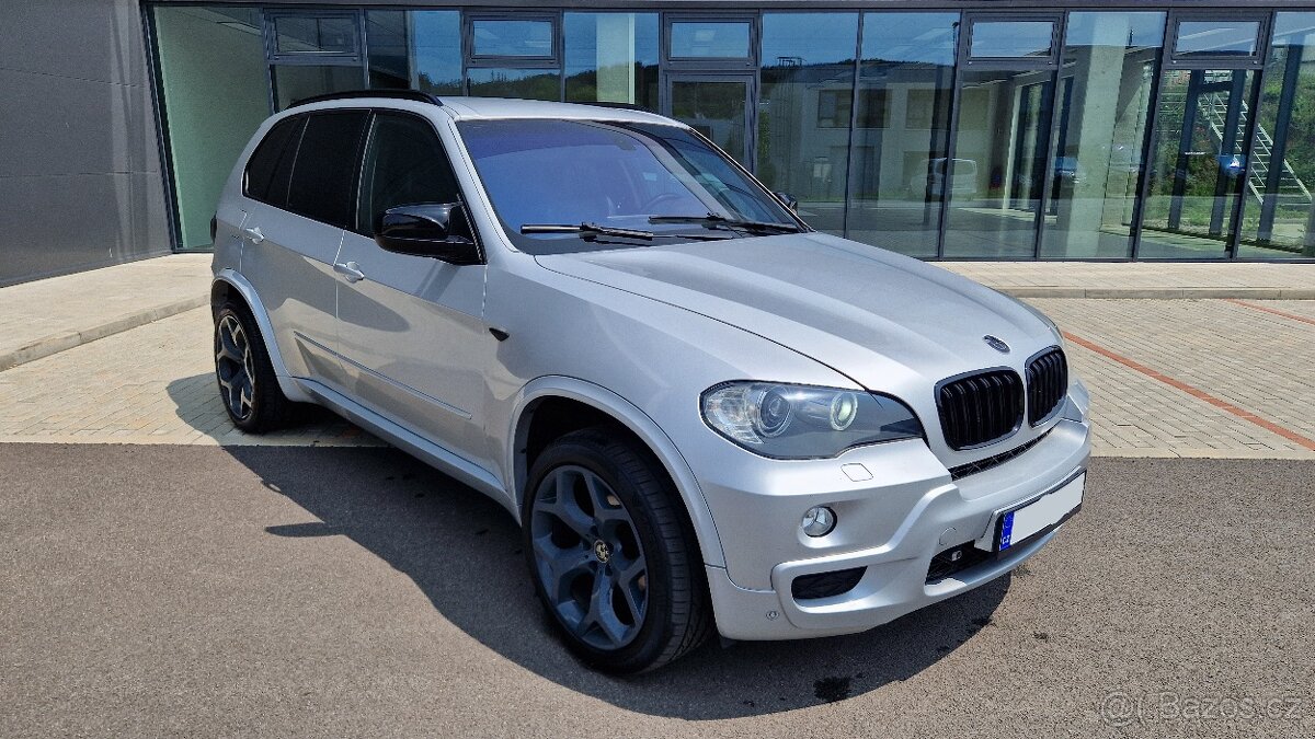 BMW E70 X5 3.0sd M-paket - Keyless, Carplay, CZ původ