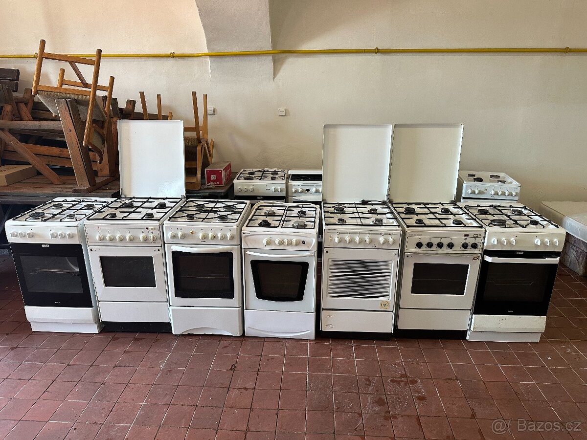 Kombinovaný plynový sporák s elektrickou troubou