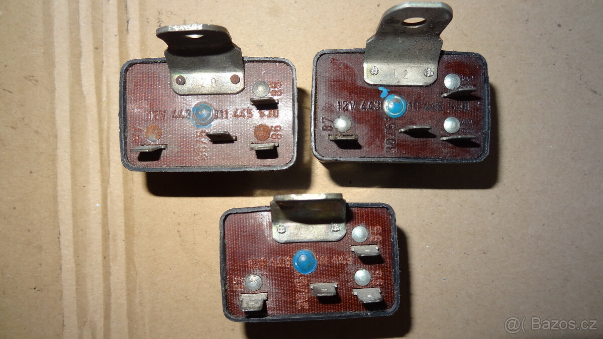 Relé 12v.