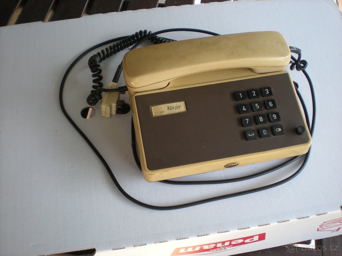 RETRO tlačítkový telefon
