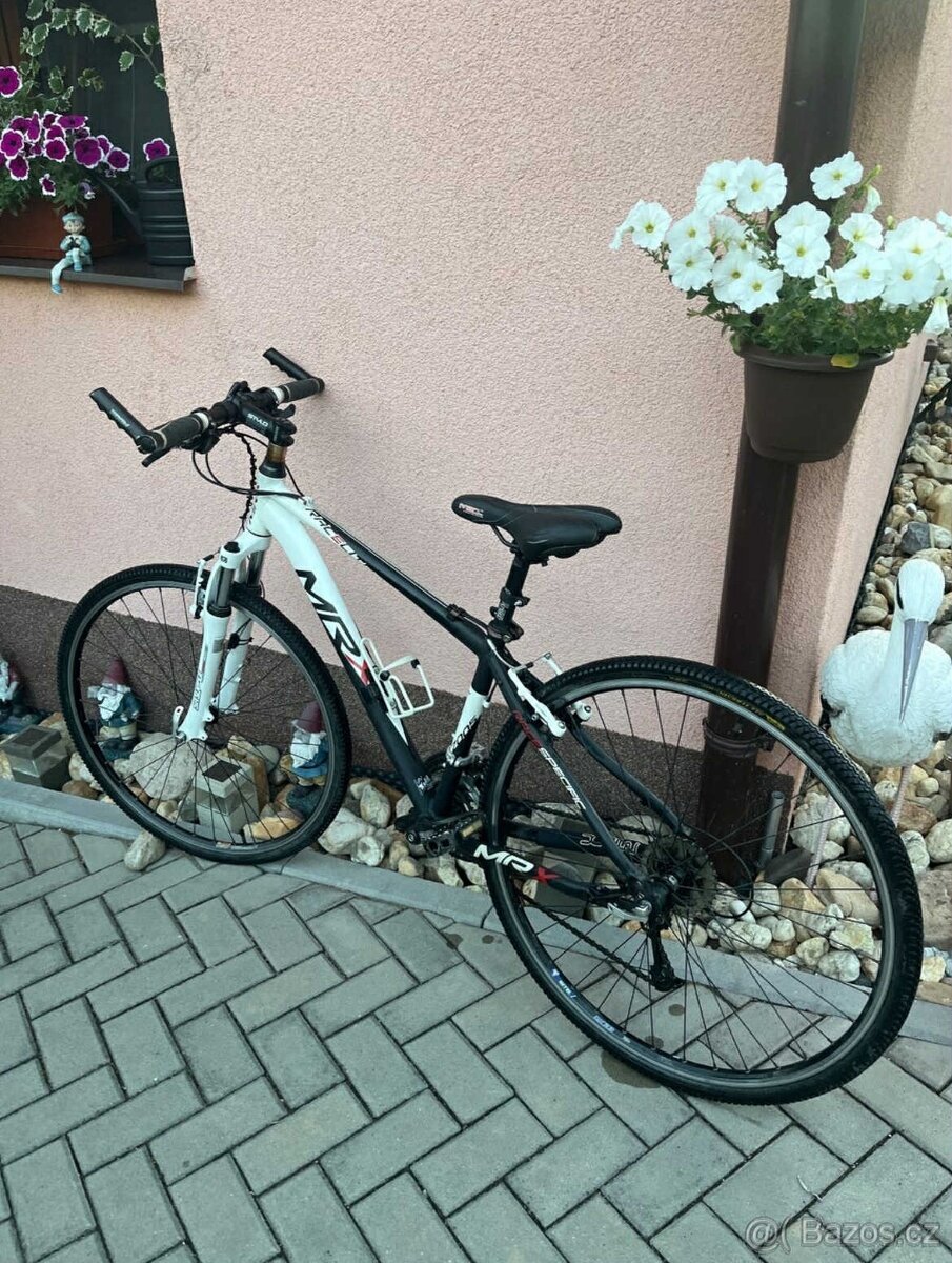 Trekingové kolo MRX
