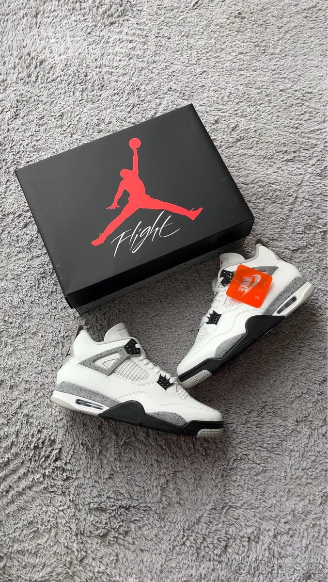 Air Jordan 4 White Cement (2025)